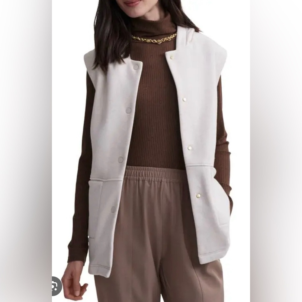 🐰 Varley Alita Sleeveless Hoodie Snap Front Ivory Size Small NWT